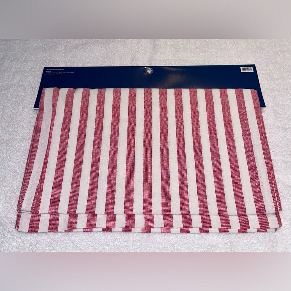 NWT July 4th Red and White Striped Table Runner. 14in X 72in - Picture 4 of 5